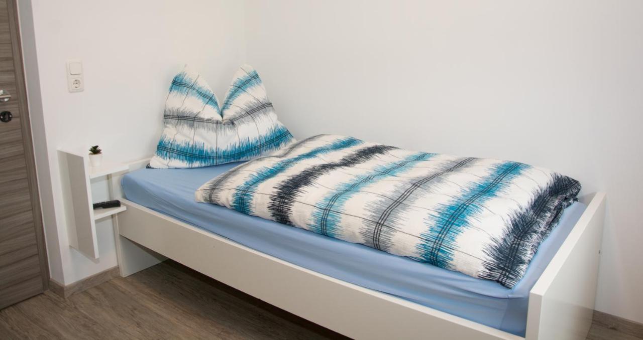 Helis Gästezimmer Apartment *
